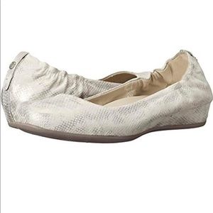 Earthies Tolo. Ballet flats 7.5
